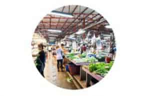 ตลาดสดลาดพร้าว